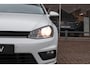 Volkswagen Golf 1.2 TSI 110pk Highline R-line | Navigatie | Camera | PDC | Trekhaak
