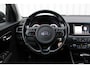 Kia Niro 1.6 GDi Hybrid DynamicLine | Incl. 12 maanden garantie | Trekhaak | Apple carplay/Android auto | Cruise control | Climate control | DAB radio | Navigatie | Parkeercamera |