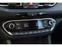 Hyundai i30 Wagon 1.5 T-GDi MHEV Premium - Lane Assist - Stoel/Stuur verwarmd - Carplay - Android - Navi - DAB - Grootlicht ASS - LED Koplampen - Rijklaar