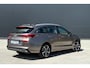 Hyundai i30 Wagon 1.5 T-GDi MHEV Premium - Lane Assist - Stoel/Stuur verwarmd - Carplay - Android - Navi - DAB - Grootlicht ASS - LED Koplampen - Rijklaar