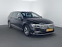 Volkswagen Passat Variant 1.5 TSI R-Line Business + | Matrix IQ | Leer | Camera | Carplay |