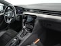 Volkswagen Passat Variant 1.5 TSI R-Line Business + | Matrix IQ | Leer | Camera | Carplay |