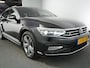Volkswagen Passat Variant 1.5 TSI R-Line Business + | Matrix IQ | Leer | Camera | Carplay |