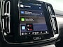 Volvo XC40 B4 Plus Dark | Parkeercamera | Stoel- en Stuurverwarming | Harman Kardon | Trekhaak