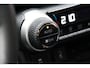Toyota RAV4 2.5 Hybrid AWD Style Bi-Tone Limited Automaat 222pk | Apple Carplay/Android Auto | PDC vóór- & achter | BTW-auto |