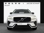 Volvo XC60 T6 Plug-in hybrid AWD Plus Dark / 360 camera / all season banden / Panoramadak / semi-elektrische trekhaak /