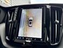Volvo XC60 T6 Plug-in hybrid AWD Plus Dark / 360 camera / all season banden / Panoramadak / semi-elektrische trekhaak /