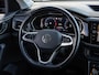 Volkswagen T-Cross 1.5 TSI 150 PK DSG Aut. Style R-Line LED Navigatie Virtual Cockpit Apple CarPlay Android Auto DAB Camera Stoelverwarming Lane Assist