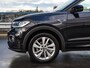 Volkswagen T-Cross 1.5 TSI 150 PK DSG Aut. Style R-Line LED Navigatie Virtual Cockpit Apple CarPlay Android Auto DAB Camera Stoelverwarming Lane Assist