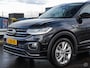 Volkswagen T-Cross 1.5 TSI 150 PK DSG Aut. Style R-Line LED Navigatie Virtual Cockpit Apple CarPlay Android Auto DAB Camera Stoelverwarming Lane Assist