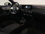 Mercedes-Benz A-klasse 200 AMG Blackpack Pano Multibeam Sfeer
