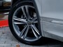 Volkswagen Tiguan 1.5 TSI ACT Highline Business R | 1e Eigenaar | Origineel NL | Schuif/ Kantel Pano Dak | Virtual | ErgoActive | Massage | Navigatie | Adaptief Matrix LED | Dode Hoek Detectie | Voorruit Verwarmd | Stoelverwarming |