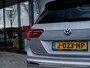 Volkswagen Tiguan 1.5 TSI ACT Highline Business R | 1e Eigenaar | Origineel NL | Schuif/ Kantel Pano Dak | Virtual | ErgoActive | Massage | Navigatie | Adaptief Matrix LED | Dode Hoek Detectie | Voorruit Verwarmd | Stoelverwarming |
