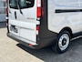 Renault Trafic 1.6 dCi T29 L2H2 Airco Navigatie Telefoonvoorbereiding Cruise controle 7-Persoons Omvormer Parkeerhulp achter Verlengde wielbasis 1e eigenaar Euro 6 Btw en Bpm vrij voor particulier gebruik !! Ex overheidsaut