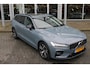 Volvo V60 B4 Plus Dark | Schuif/kantel dak | Camera | Getint glas achter | Stoel/stuur verwarmd |