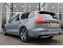 Volvo V60 B4 Plus Dark | Schuif/kantel dak | Camera | Getint glas achter | Stoel/stuur verwarmd |