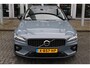Volvo V60 B4 Plus Dark | Schuif/kantel dak | Camera | Getint glas achter | Stoel/stuur verwarmd |