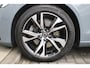Volvo V60 B4 Plus Dark | Schuif/kantel dak | Camera | Getint glas achter | Stoel/stuur verwarmd |