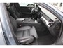 Volvo V60 B4 Plus Dark | Schuif/kantel dak | Camera | Getint glas achter | Stoel/stuur verwarmd |