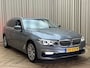 BMW 5-Serie Touring 520i Executive *Org.NL!* Navigatie / LED / Cruise / Elektr. Klep / ECC Clima / PDC V&A / 18'' LMV