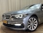 BMW 5-Serie Touring 520i Executive *Org.NL!* Navigatie / LED / Cruise / Elektr. Klep / ECC Clima / PDC V&A / 18'' LMV