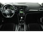 Renault Megane 1.2 TCe Zen (STOELVERWARMING, ACHTERUITRIJCAMERA, CRUISE ADAPTIEF, PARKEERSENSOREN, HEAD-UP DISPLAY)