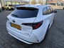 Toyota Corolla Touring Sports 1.8 HYBRID DYNAMIC STOELVERW APPLE/ANDROID KEYLESS 17" LM-VELGEN CLIMAS AD-CRUISE CAMERA NL-AUTO DEALER-OMDERHOUDEN