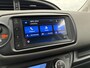 Toyota Yaris 1.5 HYBRID DYNAMIC NAVI KEYLESS 15'' LM-VELGEN CLIMA CRUISE CAMERA BLUETOOTH NL-AUTO 1E-EIG
