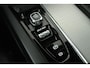 Volvo V60 2.0 T5 Inscription (PANORAMADAK, ACHTERUITRIJCAMERA, PARKEERSENSOREN, CRUISE CONTROL, AUTOMAAT)