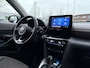 Toyota Yaris Cross 1.5 HYBRID EXECUTIVE STOELVERW HEAD-UP BLIND-SPOT PARK-SENSOREN NAVI APPLE/ANDROID