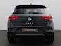 Volkswagen T-Roc 1.0 TSI Style 115PK 19" LM Velgen, Stoelverwarming, Parkeersensoren voor en achter, Navi, Clima