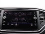 Volkswagen T-Roc 1.0 TSI Style 115PK 19" LM Velgen, Stoelverwarming, Parkeersensoren voor en achter, Navi, Clima