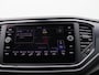 Volkswagen T-Roc 1.0 TSI Style 115PK 19" LM Velgen, Stoelverwarming, Parkeersensoren voor en achter, Navi, Clima