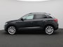 Volkswagen T-Roc 1.0 TSI Style 115PK 19" LM Velgen, Stoelverwarming, Parkeersensoren voor en achter, Navi, Clima