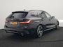 BMW 3-Serie Touring 330e M Sport Plug In Hybrid 293pk PHEV | Panodak | Adaptief Onderstel | Head Up | Adaptive Cruise | Laser LED || Camera | Alcantara Sportstoelen Memory & Verwarmd | Apple Carplay | Sfeerverlichting | Navigatie | Keyless | Bli