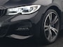 BMW 3-Serie Touring 330e M Sport Plug In Hybrid 293pk PHEV | Panodak | Adaptief Onderstel | Head Up | Adaptive Cruise | Laser LED || Camera | Alcantara Sportstoelen Memory & Verwarmd | Apple Carplay | Sfeerverlichting | Navigatie | Keyless | Bli