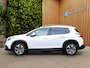 Peugeot 2008 1.2 PureTech Allure | Lage km. stand! | Pano | Navi | Clima | Trekhaak | 16''