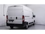 Peugeot Boxer 2.0 BlueHDI 130 pk L2H2 Premium Airco Cruise Control, Laadruimte Pakket, Multistuur, 3-Zits