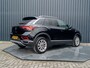 Volkswagen T-Roc 1.5 TSI Life Edition | IQ Light | Navi | Stoelverw. | Trekhaak afnb. | Prijs Rijklaar!!