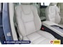 Volvo XC90 2.0 T8 Recharge AWD Ultimate Bright 456 PK Long range | 7 persoons! | Pano | Leer | Headup | All-season Harman Kardon, Stoel-, stuur- & achterbankverw, Elec. voorstoelen met geheugen, Pilot assist, 360 Camera