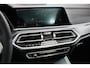 BMW X5 xDrive45e 394pk High Executive M-Sport PHEV 6 cilinder Panoramisch schuif-kantel dak Harman Kardon Head up display Lederen bekleding Electrische verstelling comfort stoelen
