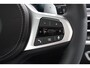BMW X5 xDrive45e 394pk High Executive M-Sport PHEV 6 cilinder Panoramisch schuif-kantel dak Harman Kardon Head up display Lederen bekleding Electrische verstelling comfort stoelen