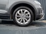 Volkswagen T-Roc 1.5 TSI Life Edition | IQ Light | Trekhaak afnb. | Navi | Stoelverw. | Prijs Rijklaar!!