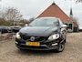 Volvo V60 2.4 D6 Twin Engine R-Design | Schuif/dak + Elektrische Zetels + Top onderhouden Nu € 9.975,-!!!