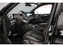 Volkswagen Tiguan R-Line Edition 1.5 eTSI 150pk DSG Automaat Trekhaak, Panoramadak, Black Style, Adaptive cruise control, Elektrische achterklep, 360 camera, Achteruitrijcamera