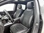 Mercedes-Benz B-klasse 250 e AMG Nightpakket Plug-In Hybride | Panoramadak | Distronic | 360° Camera | Keyless Go | Sfeerverlichting | Car Play | Inclusief 24 maanden Mercedes-Benz Certified garantie voor Europa.
