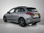 Mercedes-Benz B-klasse 250 e AMG Nightpakket Plug-In Hybride | Panoramadak | Distronic | 360° Camera | Keyless Go | Sfeerverlichting | Car Play | Inclusief 24 maanden Mercedes-Benz Certified garantie voor Europa.