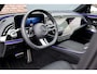 Mercedes-Benz E-klasse 220 d AMG Line Premium+ | Hyperscreen | Distronic+ | Achterasbesturing | Luchtvering | Memory | Soft-Close | 3D-Display | Stoelventilatie | Burmester | HUD | Surround Camera |