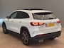 Mercedes-Benz GLA 250 e Business Solution AMG Limited Widescreen | Panorama Dak | Elek. Stoelen met Geheugen | Alcantara Bekleding | Stoelverwarming | Camera | Trekhaak | Digitaal Dashboard | AMG Styling | AMG-styling | Achteruitrijcamera | Alcantara