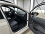 Volkswagen Taigo 1.0 TSI R-Line DSG | IQ.Light | Camera | Stoelverwarming | Draadloze lader | 18" |